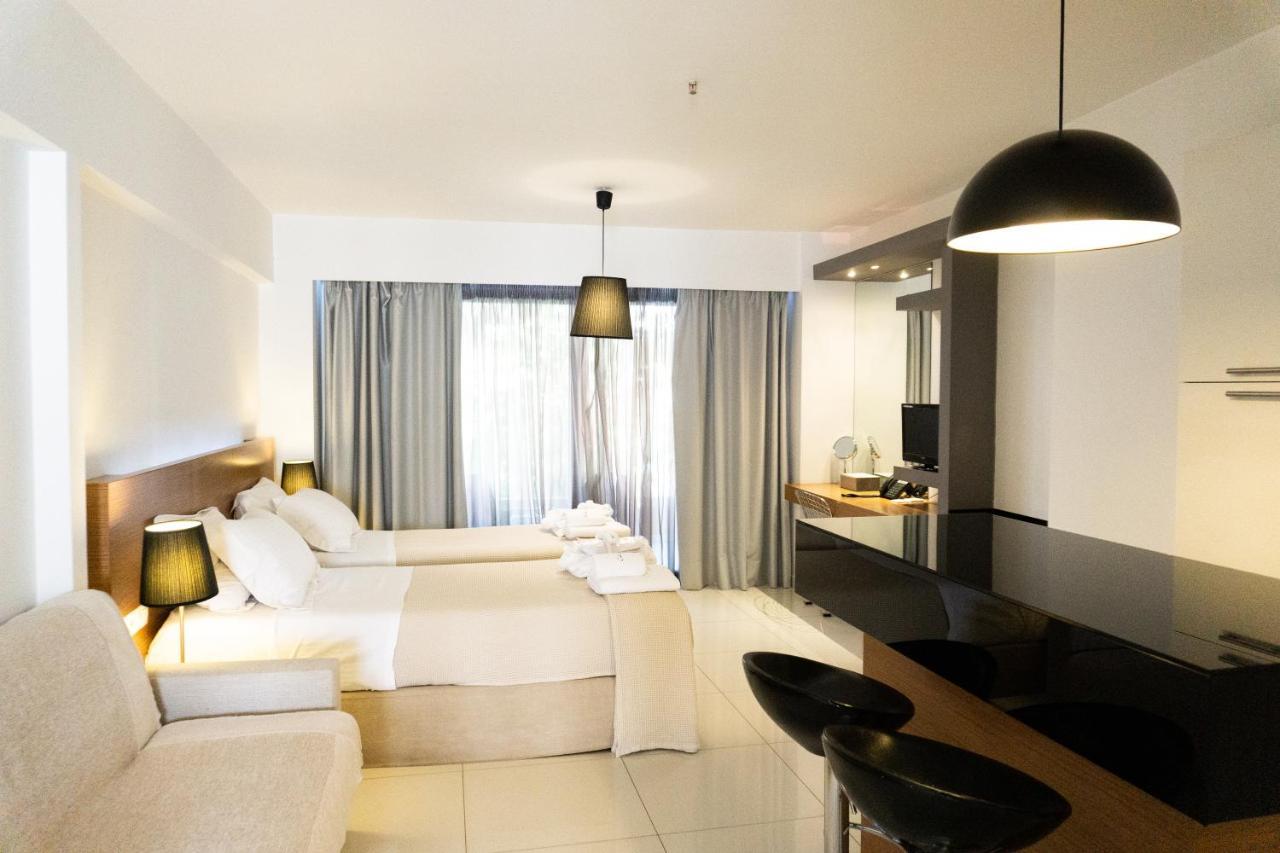 City Loft Hotel Patras Extérieur photo