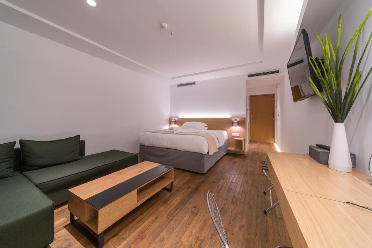 City Loft Hotel Patras Extérieur photo